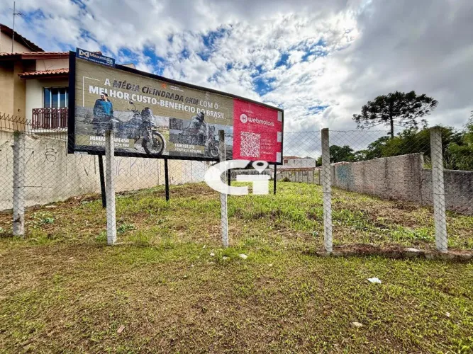 Terreno ZR3 no Boqueirão em Curitiba com 723 m² ideal para sobrados e incorporação