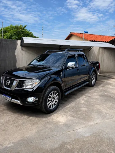 Nissan Frontier SL CD 4X4 2.5tb Diesel AUT 2013