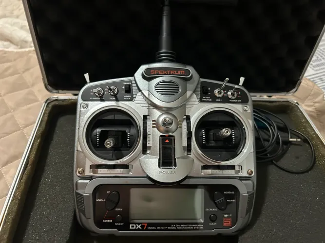 Radio Controle Spektrum DX7