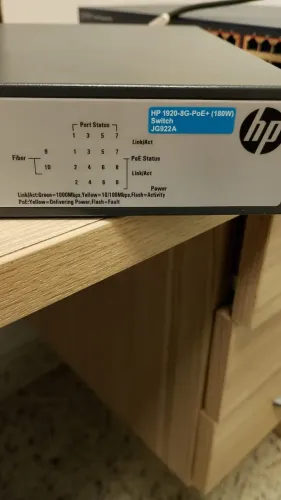 HP JG922A 1920-8G-PoE+ (180W) Switch