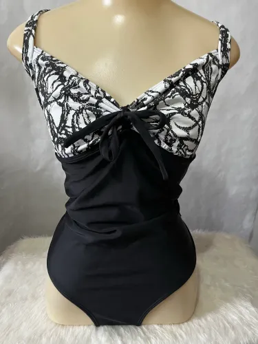 Maiô Usado Preto com Busto Reajustável BodyPlus Size Moda Praia Piscina Verão