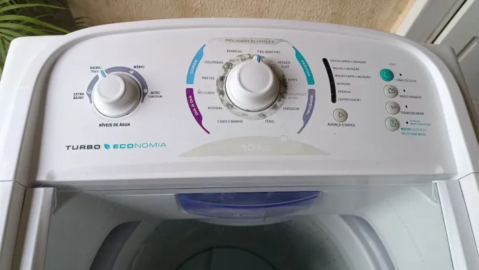 Máquina de lavar roupa Eletrolux