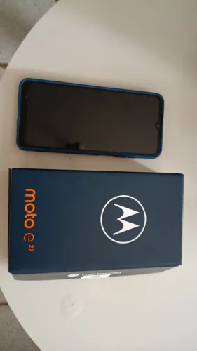 Celular Moto E22 - leia a descrição