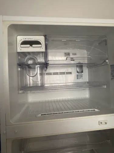 Geladeira Electrolux frost free DF46