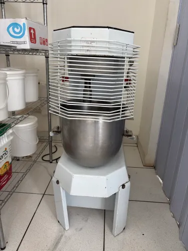 Batedeira Industrial 20 Litros G Paniz