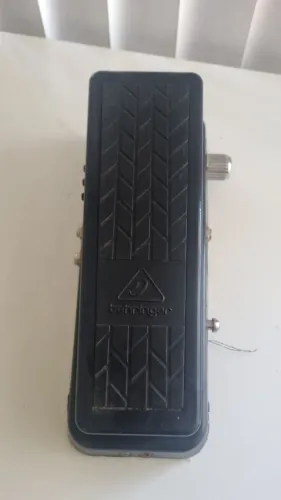 Pedal Wah Berenger Hellbabe HB01