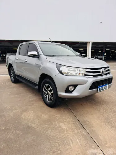 Toyota Hilux CD SRV 4X4 2.8 TDI Diesel Aut. 2016