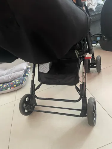 Carrinho e bebê conforto 