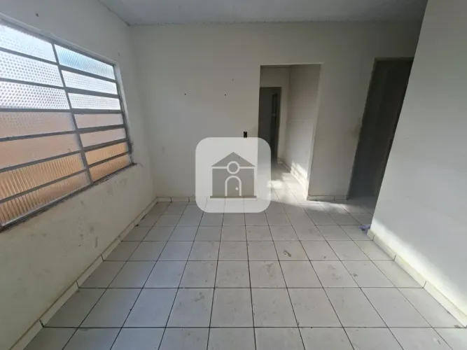 Casa para locação no bairro Jardim das Palmeiras