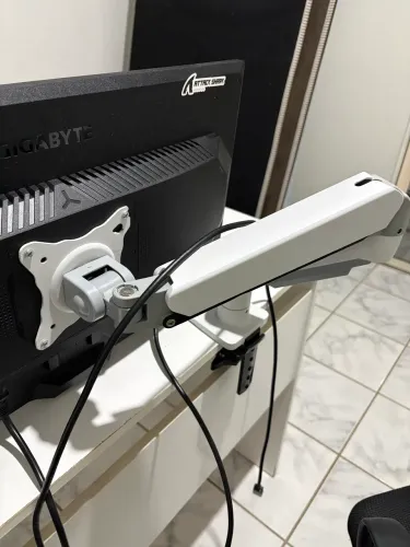 MONITOR GIGABYTE 200HZ 25? IPS MUITO PRESERVADO