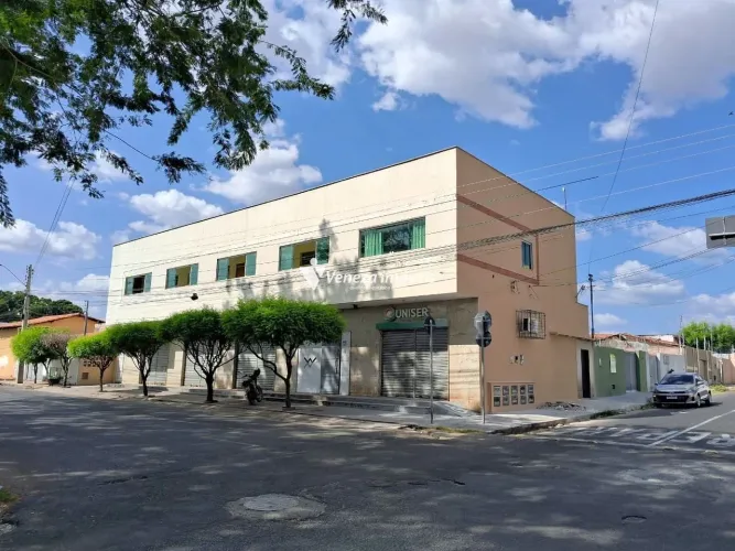 Sala Comercial com 38m² para Aluguel | Bairro São João