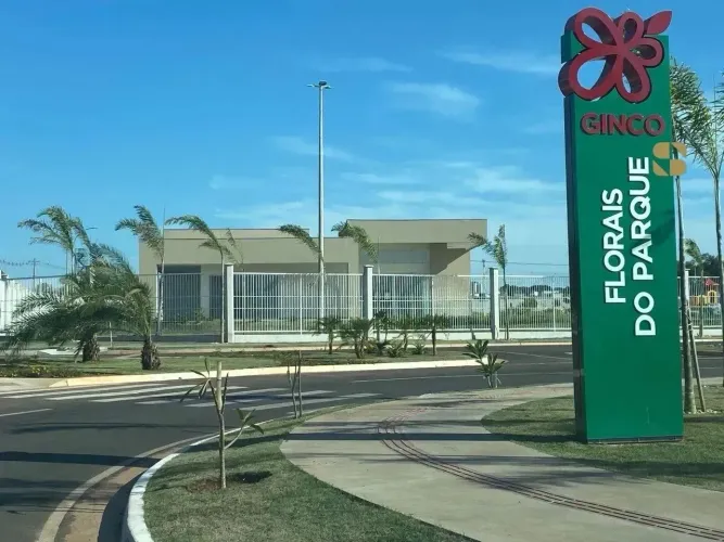Vendo terreno c/ excelente localização no Condomínio