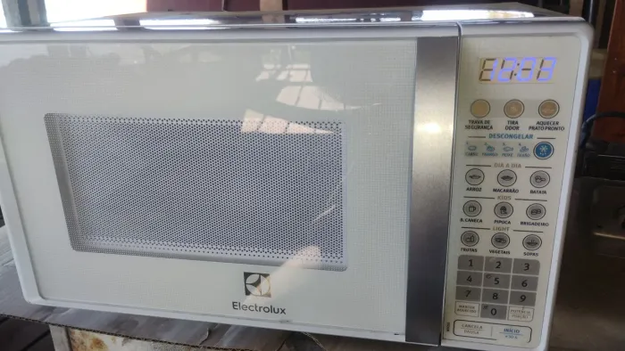 Microondas Electrolux 20 l