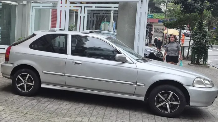 Honda Civic Hatch LX Aut. 1996
