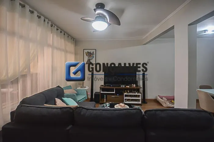 Casa à venda em Rudge Ramos, SBC 4 quartos, 3 vagas, frente