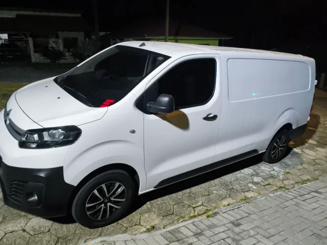 Citroen Jumpy Furgão Pack 1.6 Turbo Diesel 2022