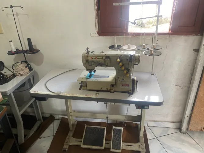 Máquina de Costura 