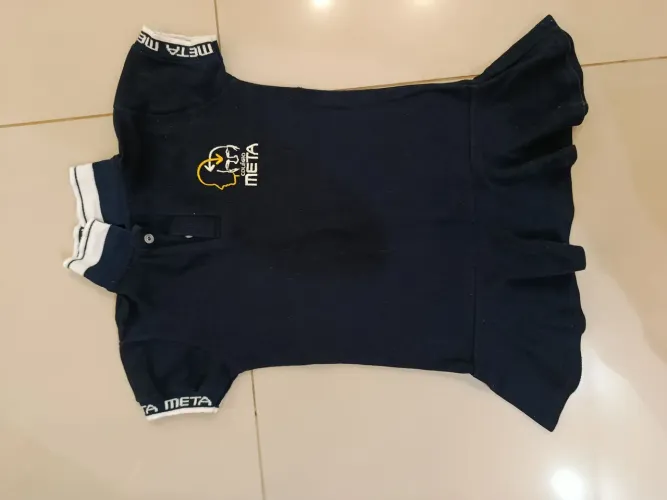 Lote uniforme colégio meta