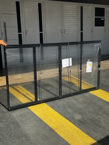 JANELA 1.00X2.00 4 FOLHAS PRETA LINHA REFORÇADA - DIRETO DA FÁBRICA