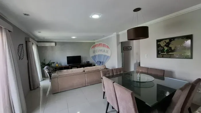 Casa ampla à venda em Nova Cidade - Nilópolis