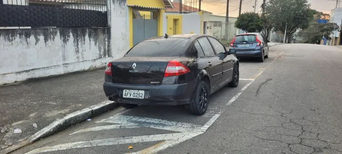 Renault Megane Sedan Dynamique 2.0 16V Aut. 2010