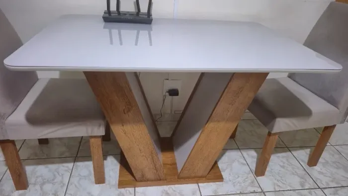 Mesa de jantar retangular