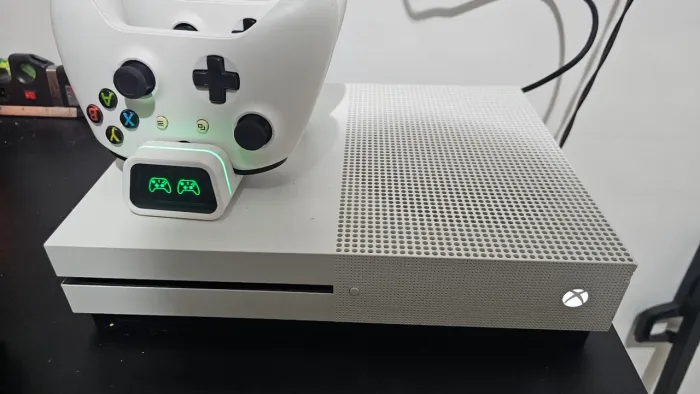 XBOX ONE S 781GB