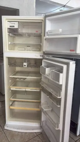 GELADEIRA PARA DOAÇÃO 