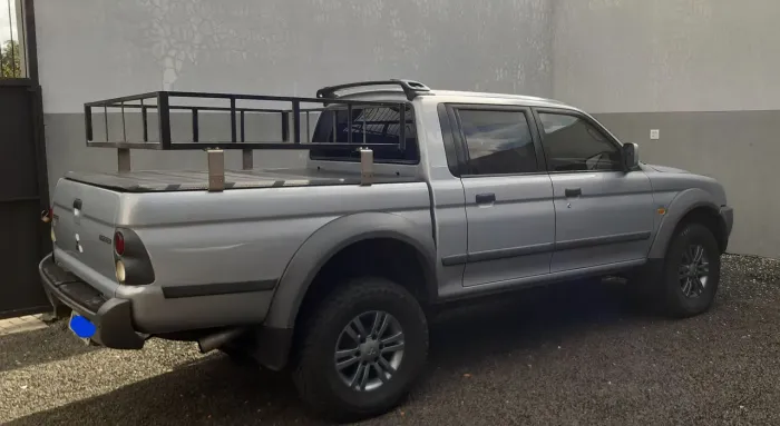 Mitsubishi L200 Outdoor HPE 2.5 4X4 CD T.dies. Mec. 2009