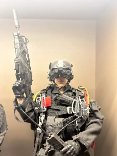 Uniform Set: Very Hot Halo (1003) escala 1:6 completo com bomeco incluso