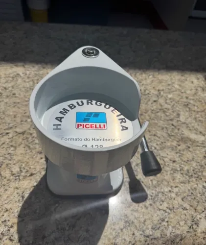Vendo Duas Hamburgueira 128 Picelli  por 350,00 reais cada 