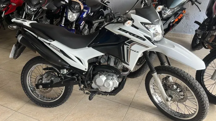 HONDA NXR BROS 160 BRANCA 2022 Shalon veículos Cariacica