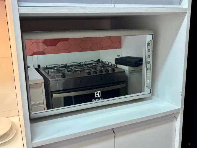MICRO-ONDAS ELECTROLUX 31 LITROS ? MI41S