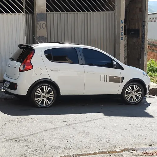 Fiat Palio Sporting 1.6 Flex 16V 5P 2015
