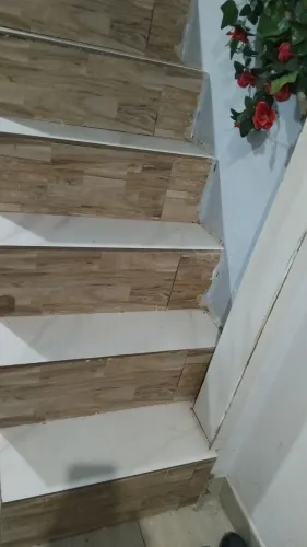 Pedreiro  e azulegista
