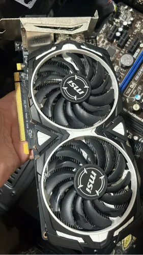 PLACA DE VÍDEO RX 570