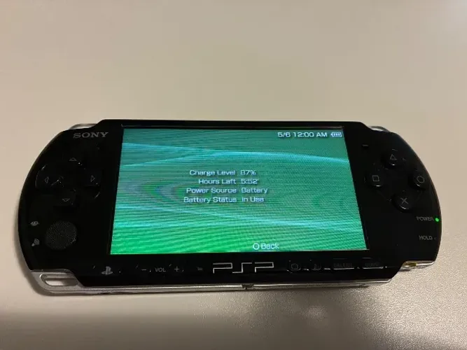PSP 3001 IMPECÁVEL | RARIDADE | DESBLOQUEADO | BATERIA IMPORTADA