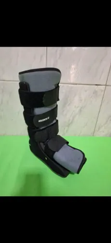 Vendo bota ortopédica apartir de 80 resis 