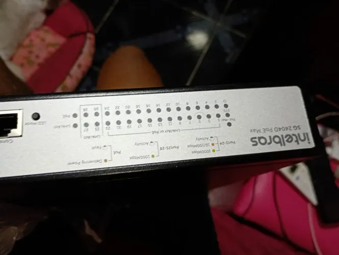 Switch gerenciável PoE da Intelbras