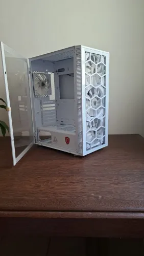 Gabinete Montech 6 fans