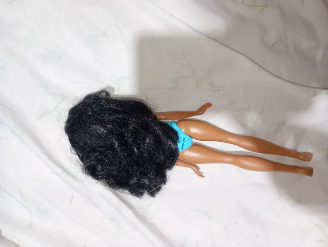 Boneca jasmim Disney sem a calça