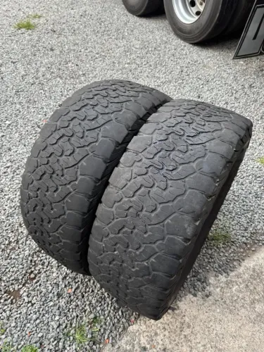 Pneus 285/60R20 BFGoodrich a/t - R$ 300.00 Unidade