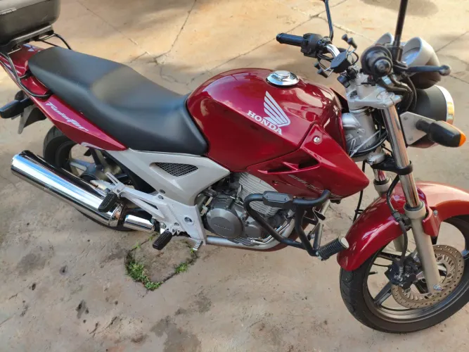 Twister cbx 250- Ano 2006
