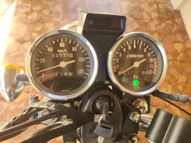 Vendo Moto Intruder 125 