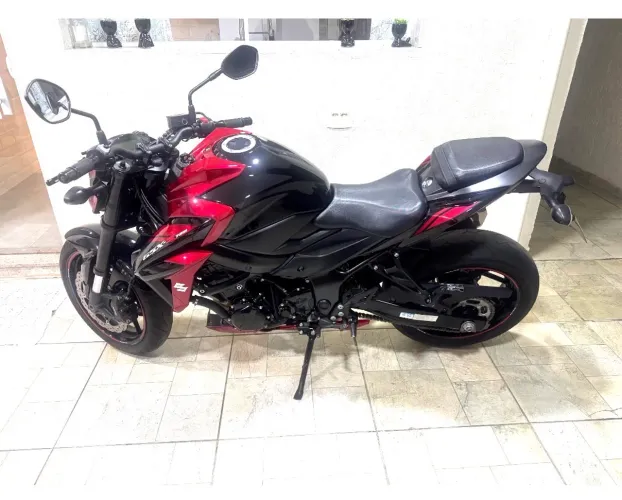Suzuki GSX-S 750