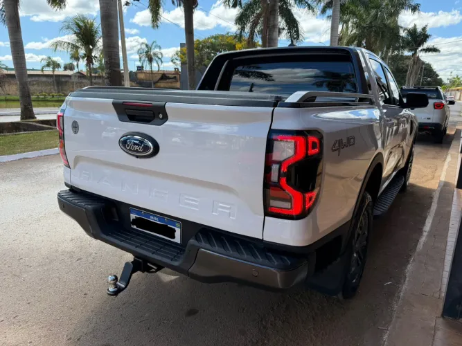 Ford Ranger Black 2.0 4X2 CD TB Diesel Aut. 2025