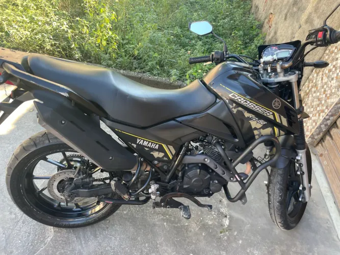 Crosser