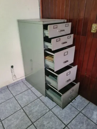 Arquivo de Aço 5 Gavetas, tipo gaveteiro, cinza, Pastas Suspensas (Ofício/A4)