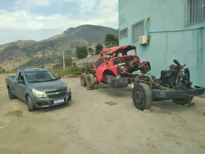 CAMINHÃO TRUCK 2013