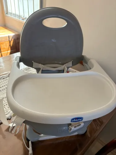 Cadeirinha para bebê comer desmontável